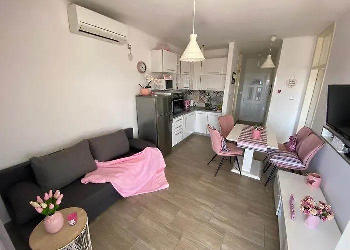 Golden View Penthouse Zara